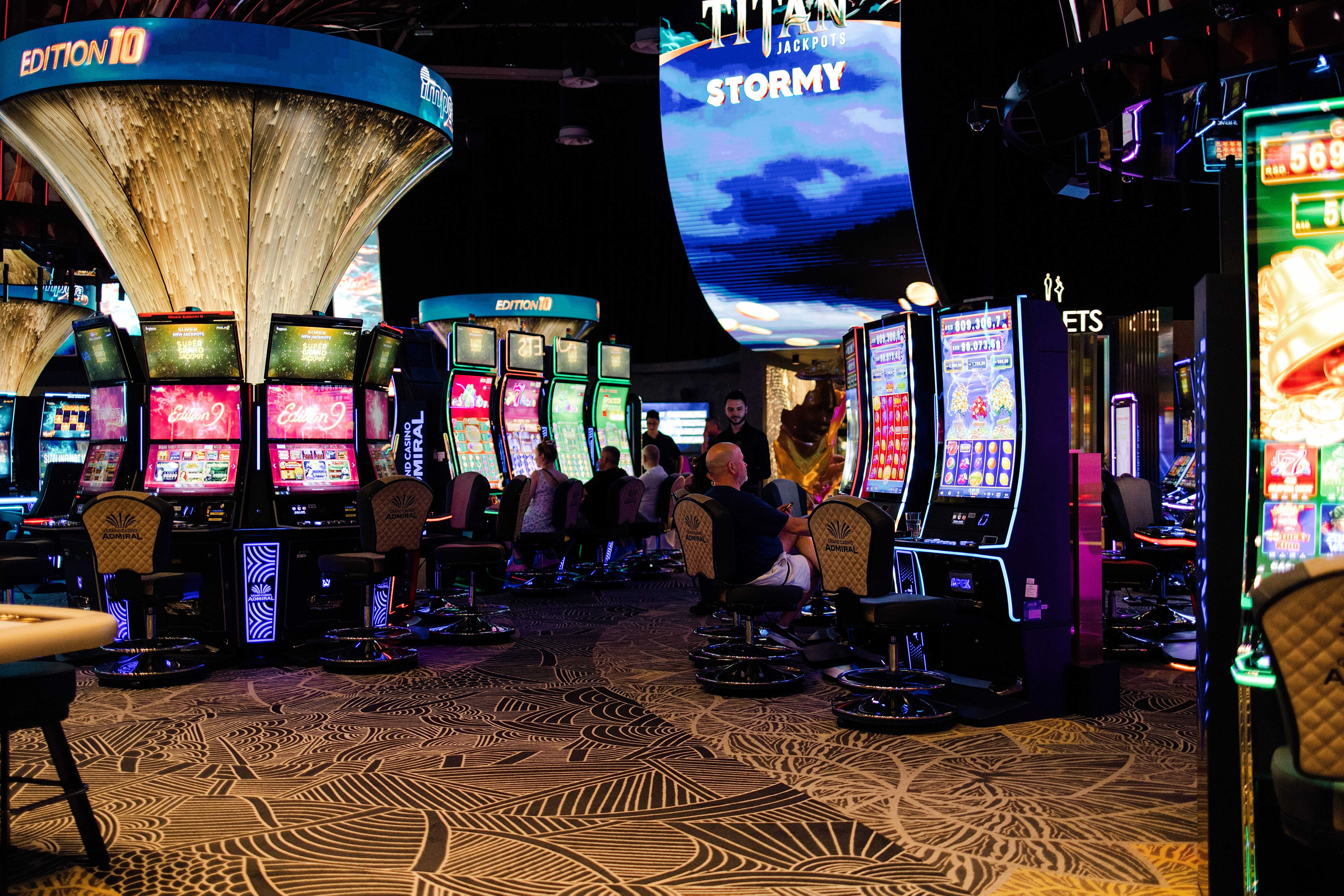 PREMIUM SLOTS